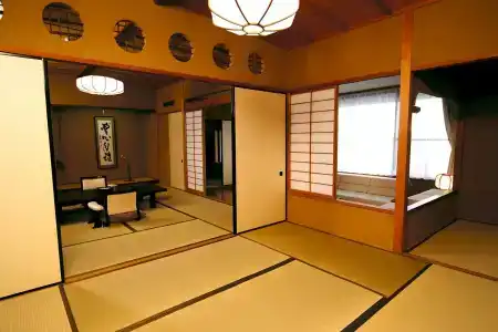 Sakahijiri gyokushoen - 0