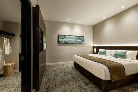 Ascott - 70