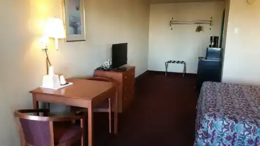 Stay Express Inn Near Ft. Sam Houston - 37