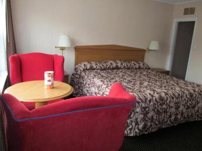 Knights Inn Ontario - 45