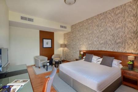 Majestic City Retreat ( Formerly Majestic Tower) - 34