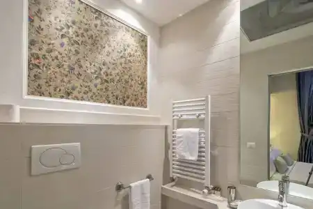 Little Queen Suite - 153