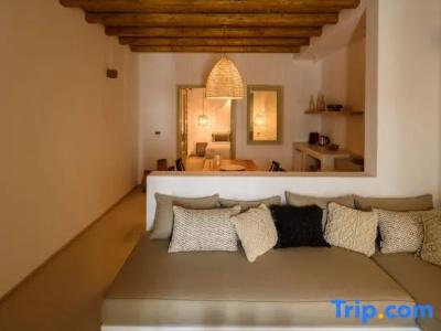 Este Luxury Suites - 16