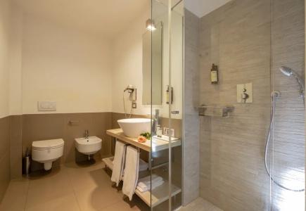 Le Rose Suite - 231