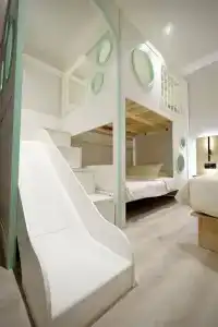 Rest Bugis (Sg Clean, Staycation Approved) - 205