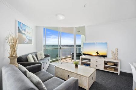 Crystal Bay On The Broadwater - 418