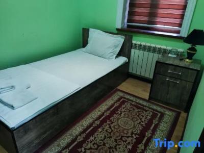 Gren House - 82