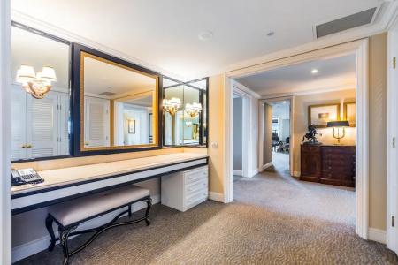 Stamford Plaza - 133