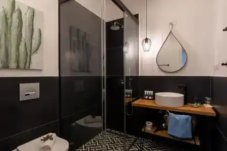 Port 7- Boutique Collection - 29