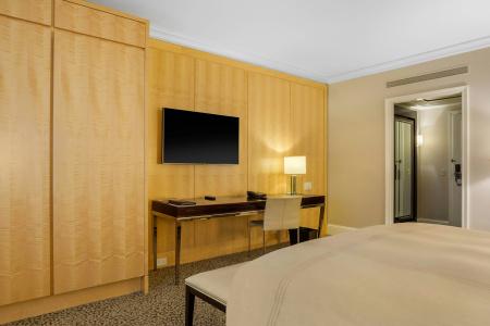 Omni Berkshire Place - 49