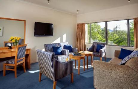 Saxton Lodge - 28