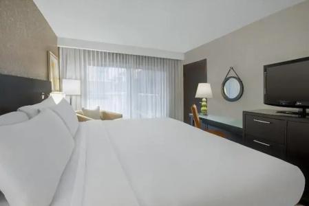 Crowne Plaza-Waterloo, An Ihg - 44