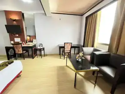 Bp Grand Tower - 38