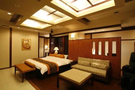 & Spa Lotus (Adult Only) - 103