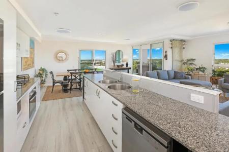 Pelican Waters - 29