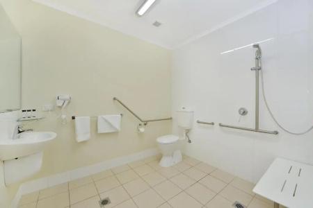 Cairns Queenslander & Apartments - 29
