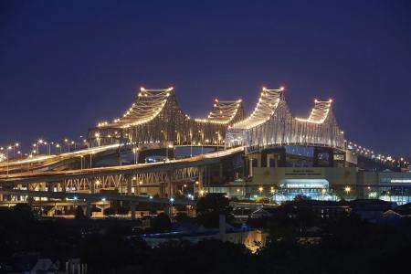 Pontchartrain St. Charles Avenue - 16