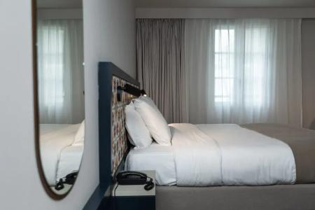 Hôtel Saint Nicolas - 82