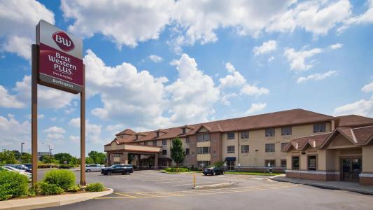 Best Western Plus Inn & Suites - 45
