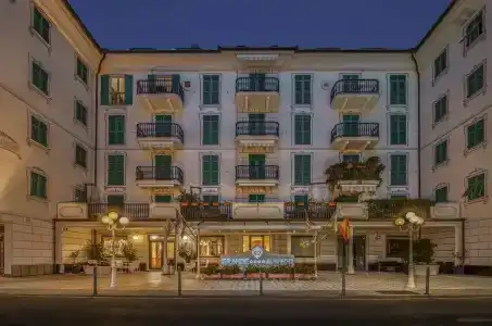 Grande Albergo - 33