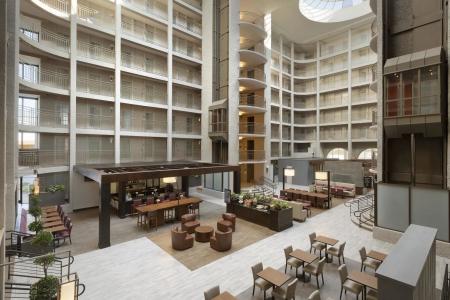 Embassy Suites by Hilton - 8