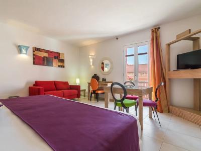 Nichotel - 2