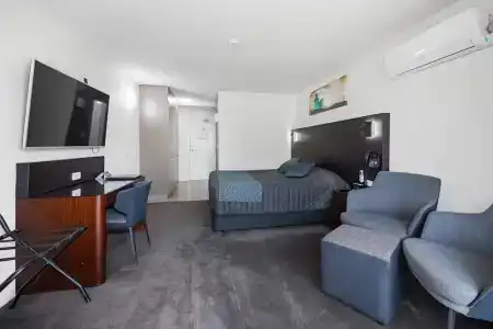 El Motor Inn - 50