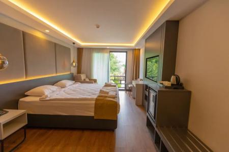 Santana Otel - 81