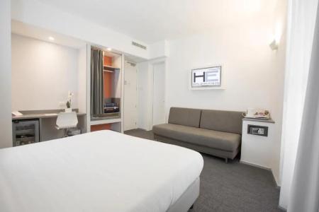 Executive Inn Boutique - 40