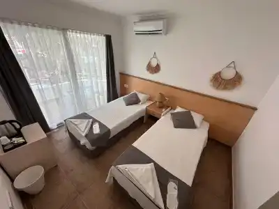 Mimosa Pension - 1