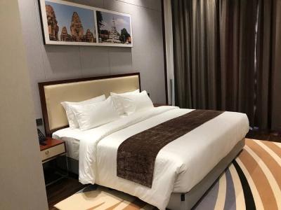 v v Battambang - 49