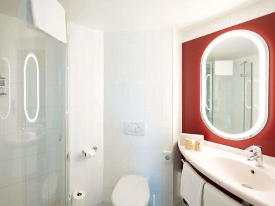 ibis Lausanne Centre - 7