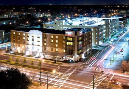 SpringHill Suites Old Dominion University - 7