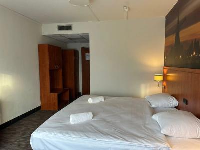 New West Inn Amsterdam - 27