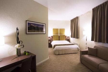 Kyriad Chambéry Centre - Hôtel et Résidence - 89