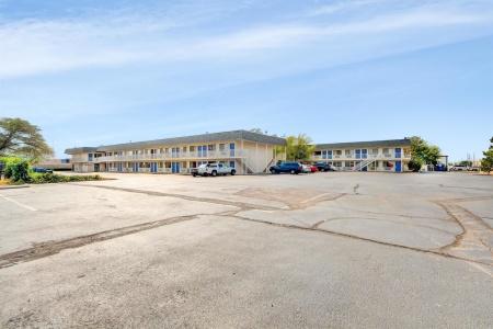 6-Wichita, KS - 17