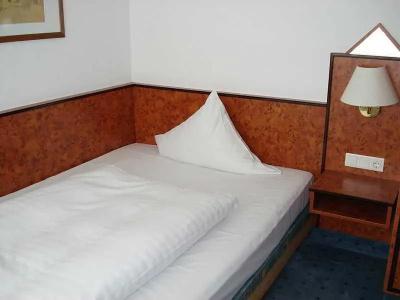 Trip Inn Minerva Frankfurt - 42