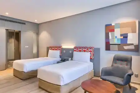 Ibis Styles Dubai Jumeira - 7
