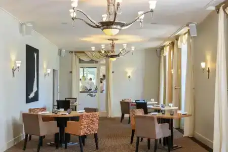 Hôtel Résidence Parc des Eaux Vives - 22