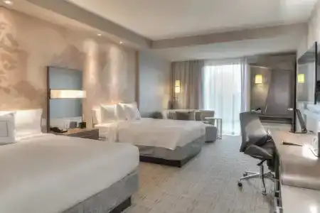 Courtyard by Marriott - 52