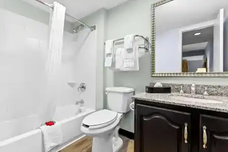SureStay Studio by Best Western - 7