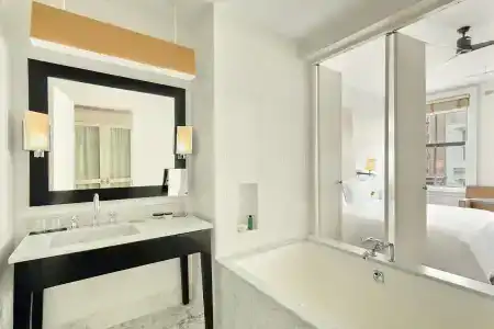 The Mercer - 8