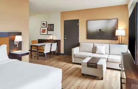 Embassy Suites by Hilton Nashville - 98