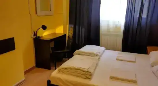 Pallet Hostel - 5