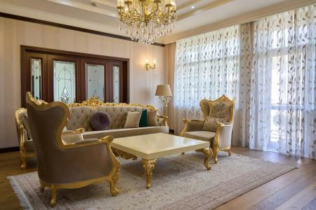Royal Residence - 173