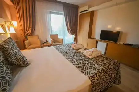 Tripolis - 102