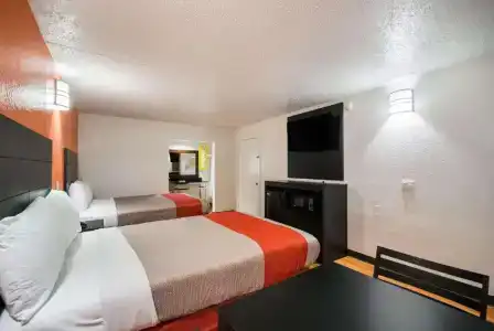 6-Houston, TX - Brookhollow - 38