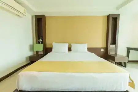 Tycoon Suite - 6
