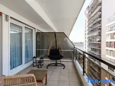 Feir's Park & Rooftop - 94