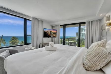 The Alexander All Suites - 416